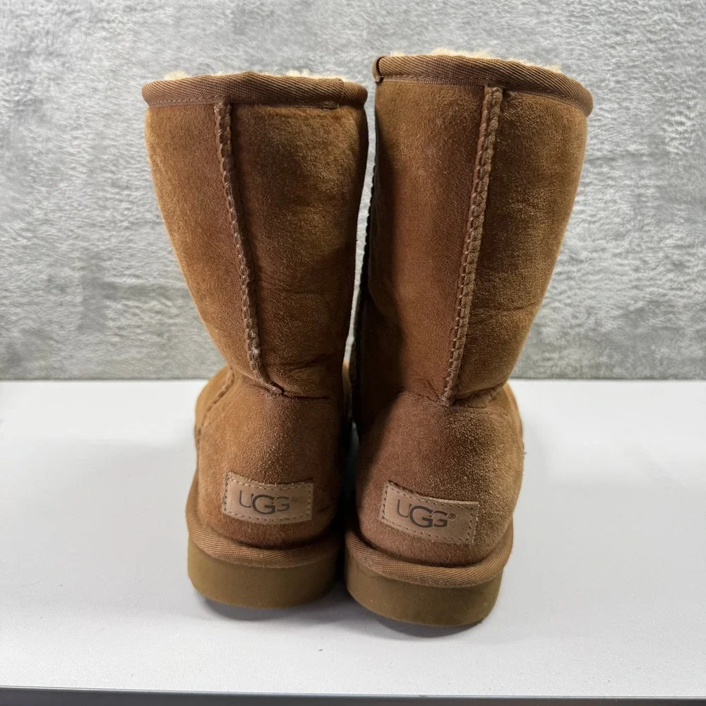 UGG Classic Short II Chestnut Suede Sheepskin Boots 1016223 Womens 9